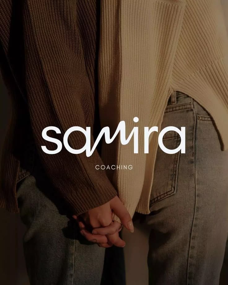 Identité Samira Coaching sur une photographie lifestyle aux tons naturels